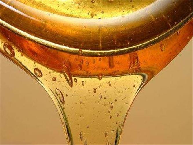 (图:润滑油起泡案例)润滑油起泡的解决方法针对润滑油起泡问题,可以